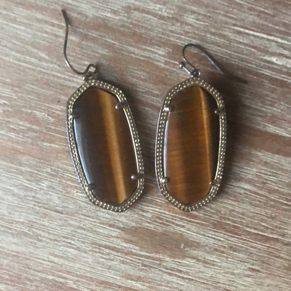 Kendra Scott Danielle Earrings in Tiger Eye